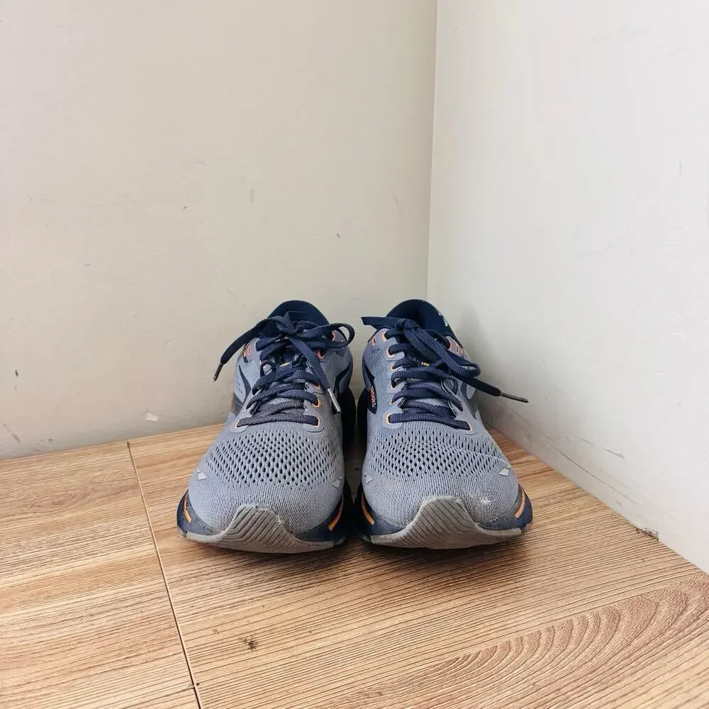 Brooks Ghost 15 Flinstone Gray Sneaker Men’s Size 9 Wide